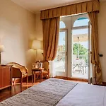Savoy Palace Ξενοδοχείο 4*