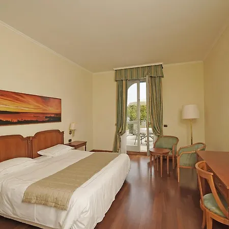 Savoy Palace Ξενοδοχείο 4*