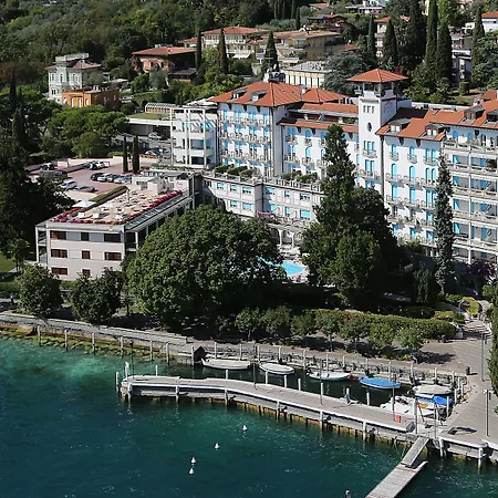 Savoy Palace Hotel
