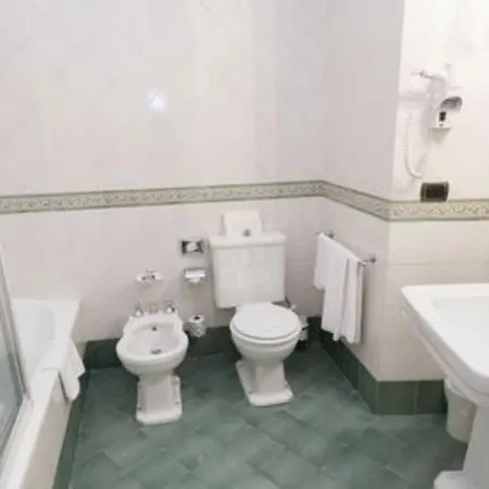 Savoy Palace Gardone Riviera
