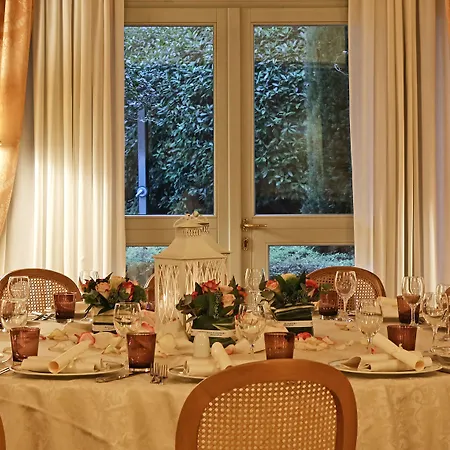Ξενοδοχείο Savoy Palace