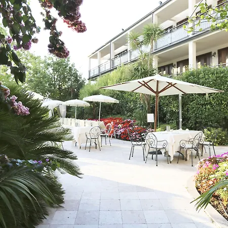 Savoy Palace 4*