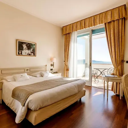 Ξενοδοχείο Savoy Palace Gardone Riviera
