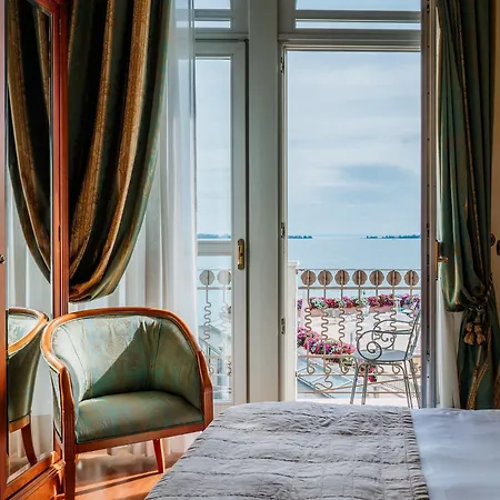 Savoy Palace Ξενοδοχείο 4*