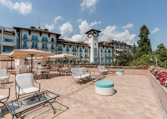 Hotel Savoy Palace
